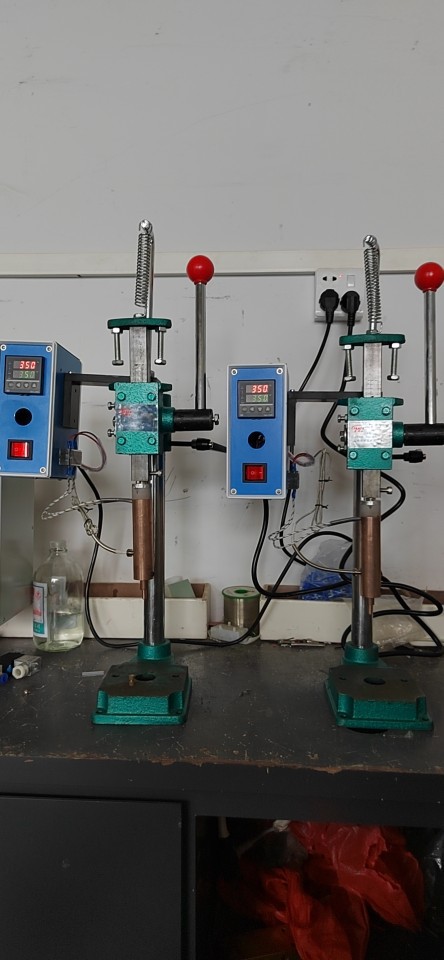 塑胶铜螺母手动热熔机