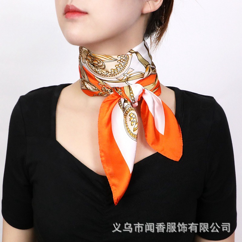 2023 Autumn and Winter New Fashion Chain Silk Scarf 70x70 Square Scarf Stewardess Business Ol Commuter Scarf Decorations Scarf