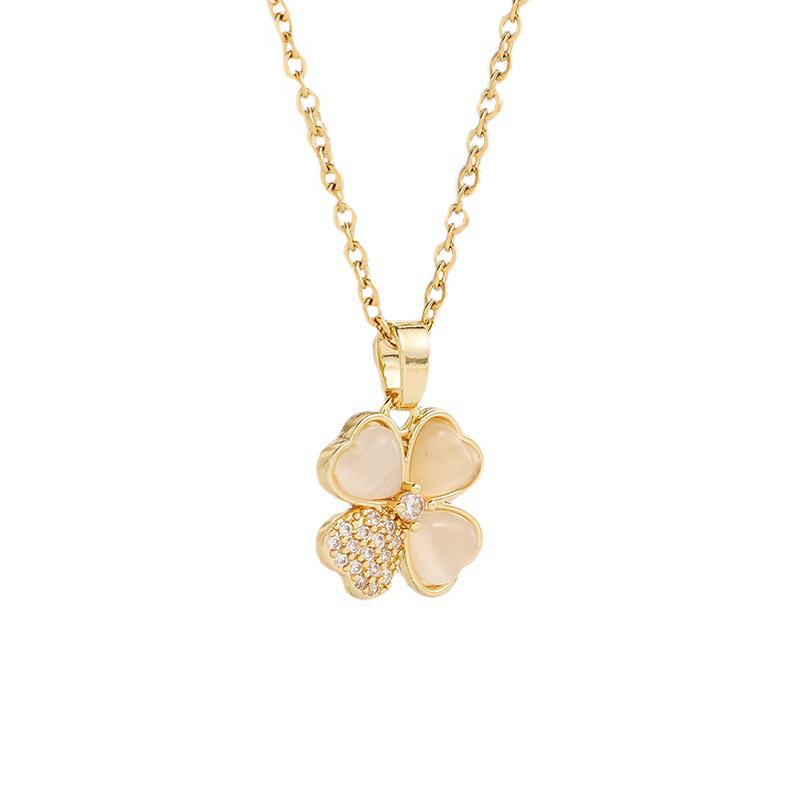 Four-Leaf Flower Petal Titanium Steel Necklace High-Grade Sweater Chain 2023 New Trendy Special Interest Light Luxury Non-Fading Clavicle Chain