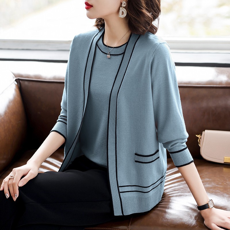 2023 New Mom Autumn Clothes Knitted Cardigan Coat 40-Year-Old 50 Middle-Aged and Elderly Women's Clothing Spring and Autumn Top Two-Piece Suit