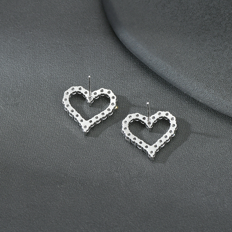 Sterling Silver Needle Niche Design Peach Heart Stud Earring Female Micro Inlaid Zircon Fully Jeweled Loving Heart Earrings Personalized Hot Selling Eardrops