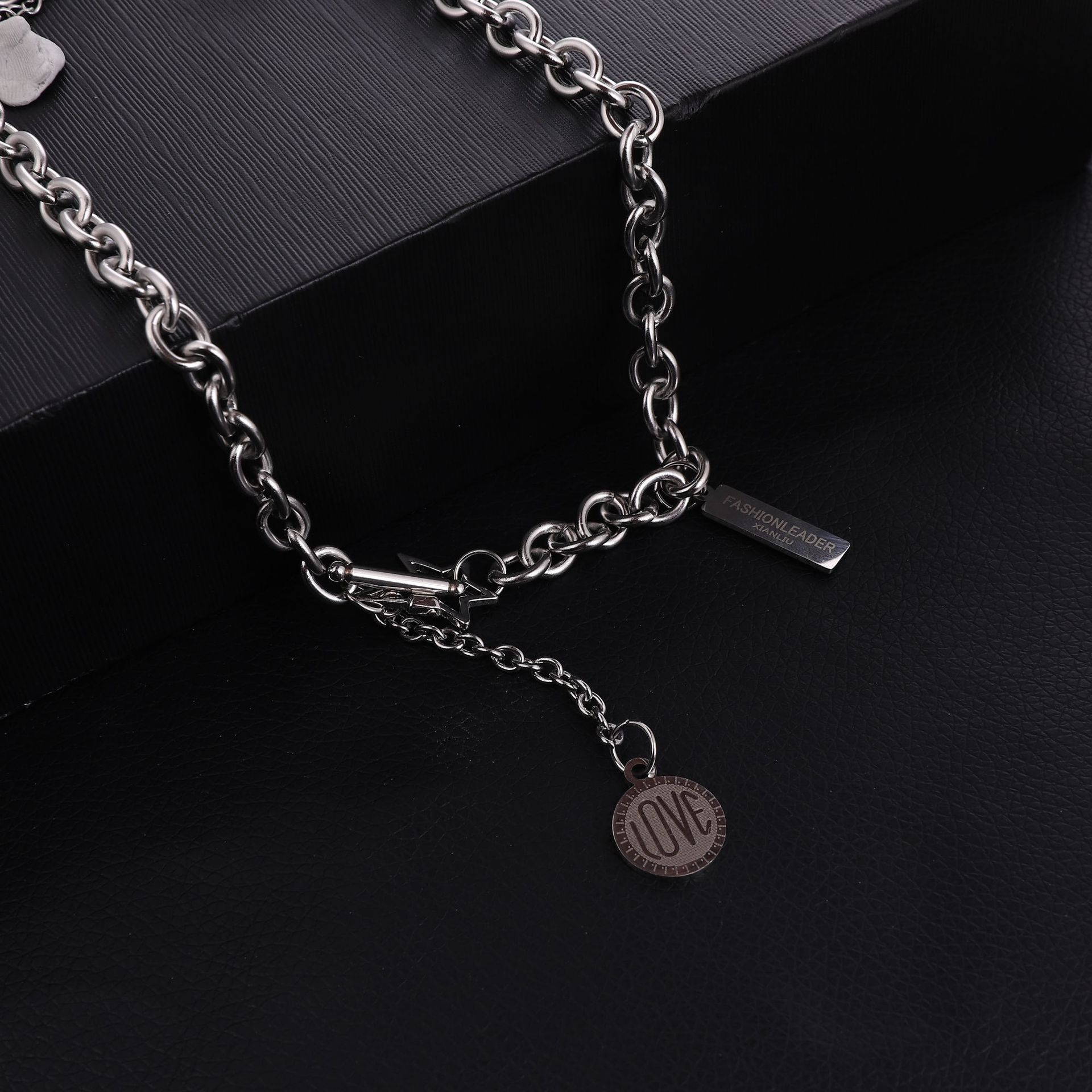 钛钢项链ins嘻哈冷淡风链条锁骨链网红潮气质双吊牌酷潮吊坠颈链