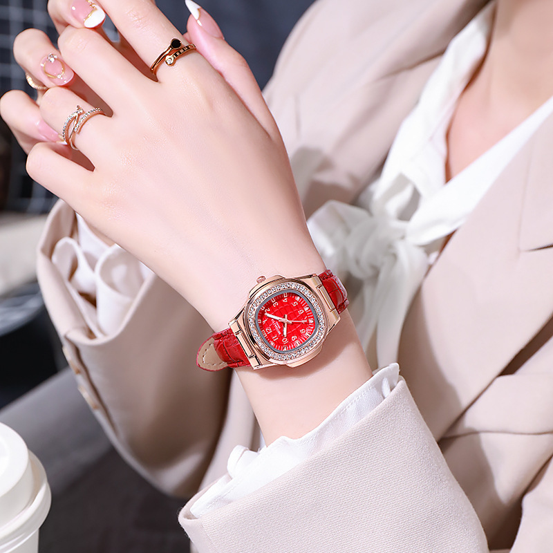 Live Broadcast with Goods Nautilidae Style Diamond-Embedded Watch Foreign Trade Fashion All-Match Square Grenade Women's Watch Spot Delivery