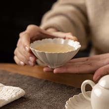 观岚草木灰中式家用花瓣茶杯陶瓷复古品茗杯闻香杯功夫茶具主人杯