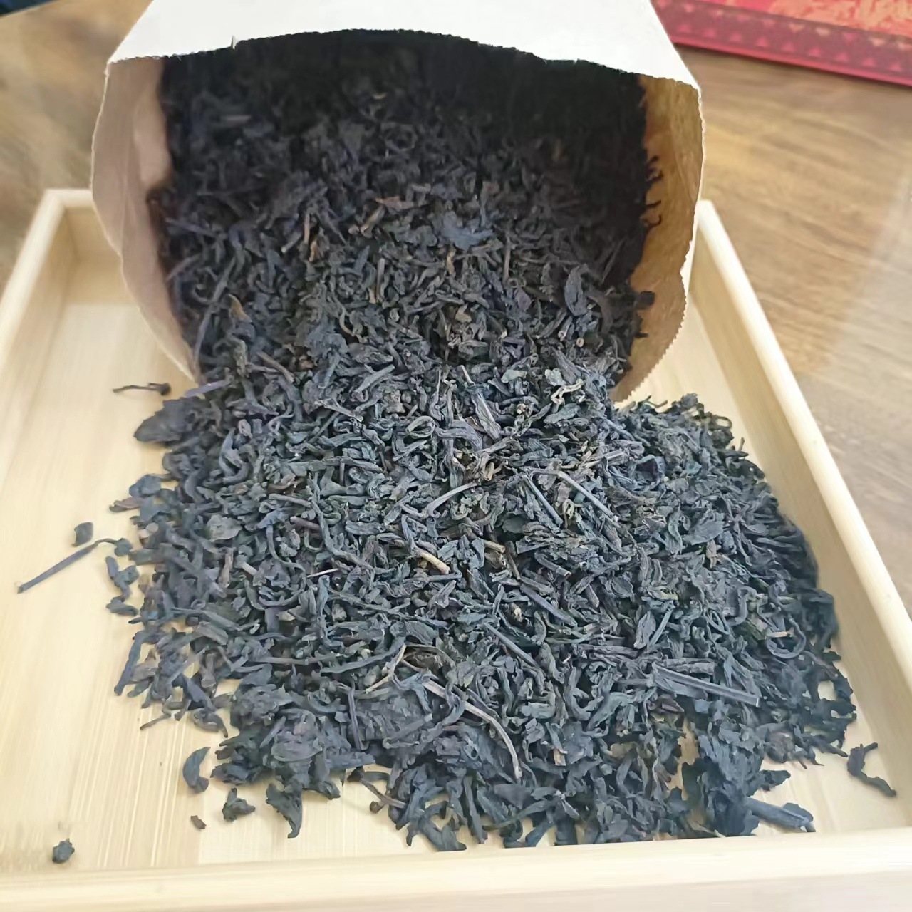 原产地梧州2017年窑藏工艺传统竹箩经典六堡茶槟榔香500纸袋装