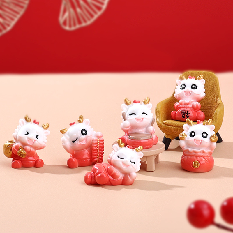 生肖龙年新年小龙人国潮车载桌面小摆件微景观装饰品diy树脂配件