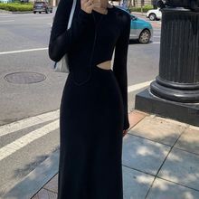 2023秋季新款黑色针织连衣裙不规则显瘦打底气质设计感露腰裙子女