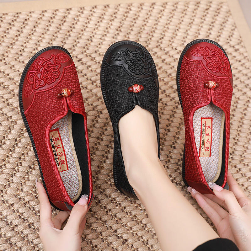 老北京布鞋女士透气软底防滑一脚蹬中老年人聚氨酯休闲单鞋妈妈鞋