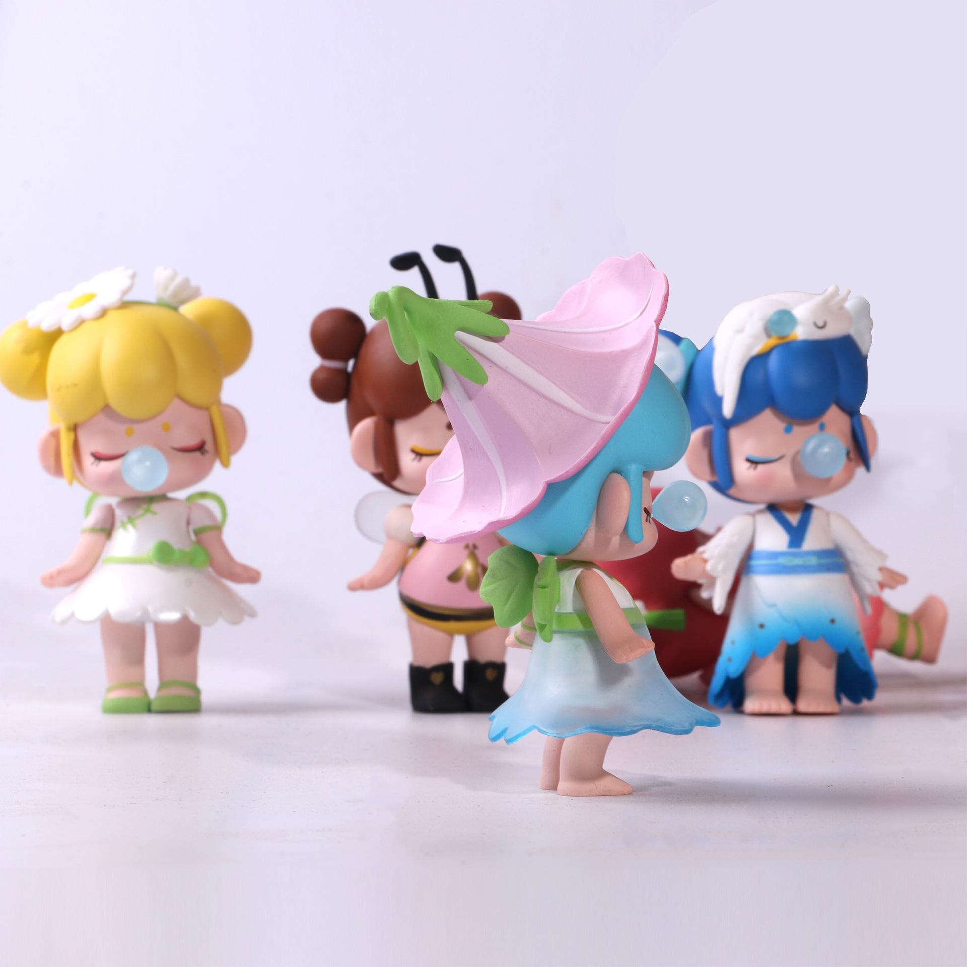 盲盒2020网红新款女孩手办女生版公仔玩具狐仙儿童娃娃忙和便宜鹿