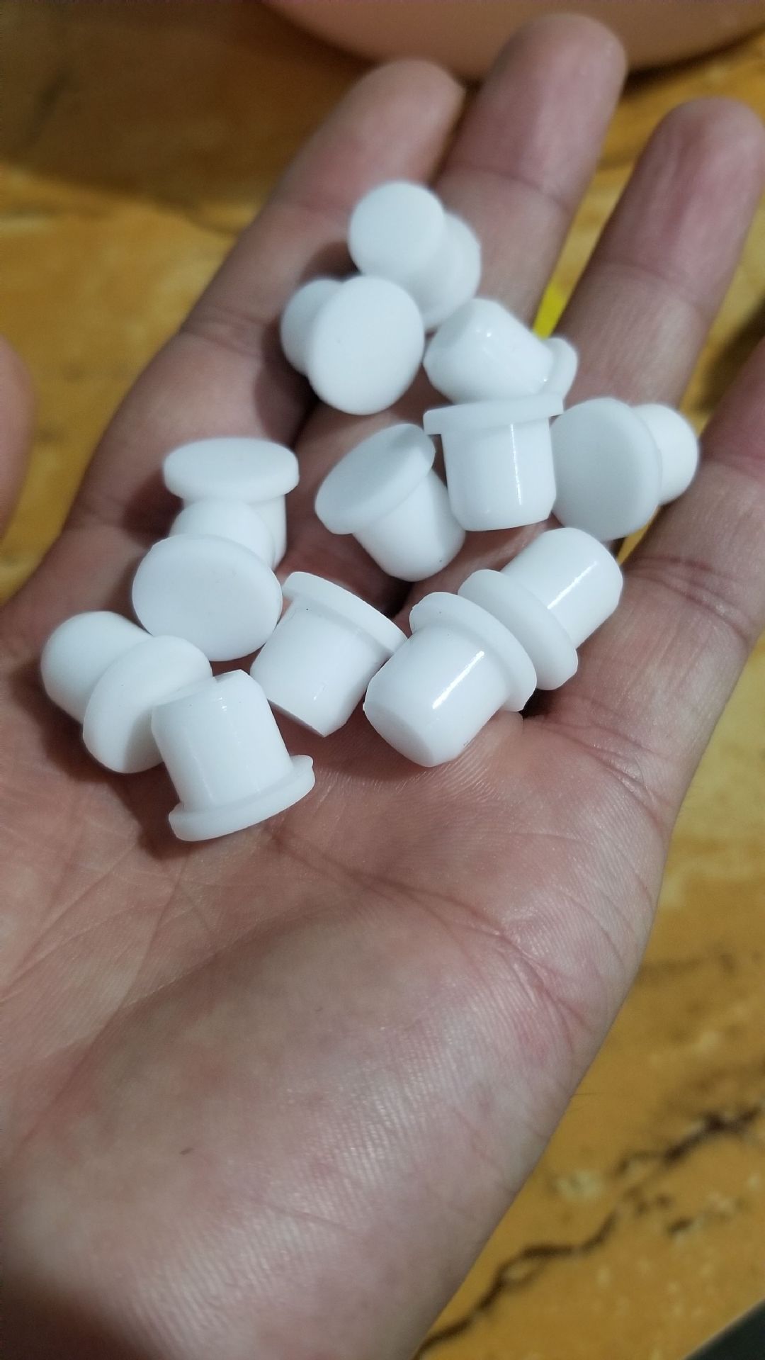 硅橡胶制品胶塞防尘塞管件孔塞 五金管口胶塞 圆形氟胶钢管密封塞