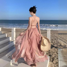 纯欲风粉色沙滩裙挂脖吊带连衣裙甜美露背海边度假不规则长裙子女