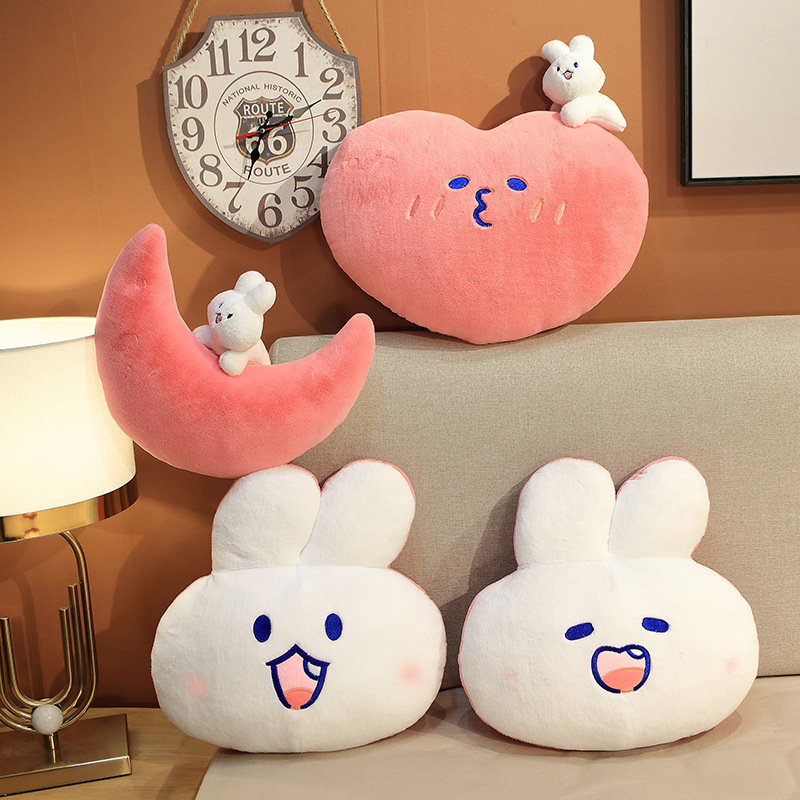 软萌兔玩偶娃娃 腮红兔子毛绒玩具公仔 沙发休闲抱枕靠垫送人