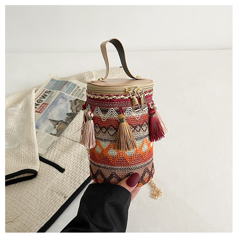 2022 New Trendy Ethnic Artistic National Style Shoulder Crossbody round Bag Tassel Chain Personality Trendy Women's Bag