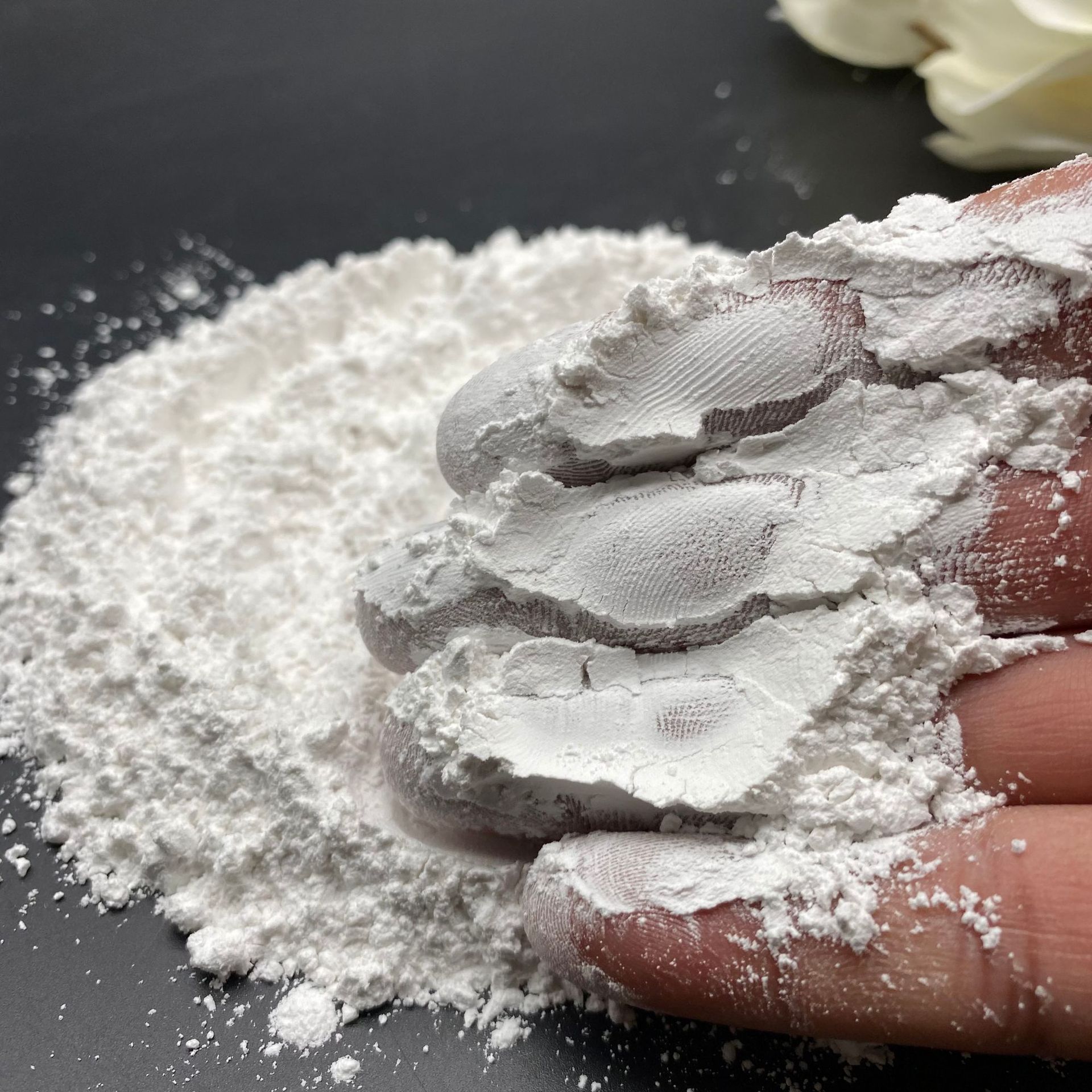 现货供应霞石粉高铝高钠工艺陶瓷白色釉面玻璃用低温釉料钾长石粉