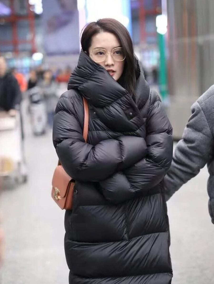 明星羽绒服服