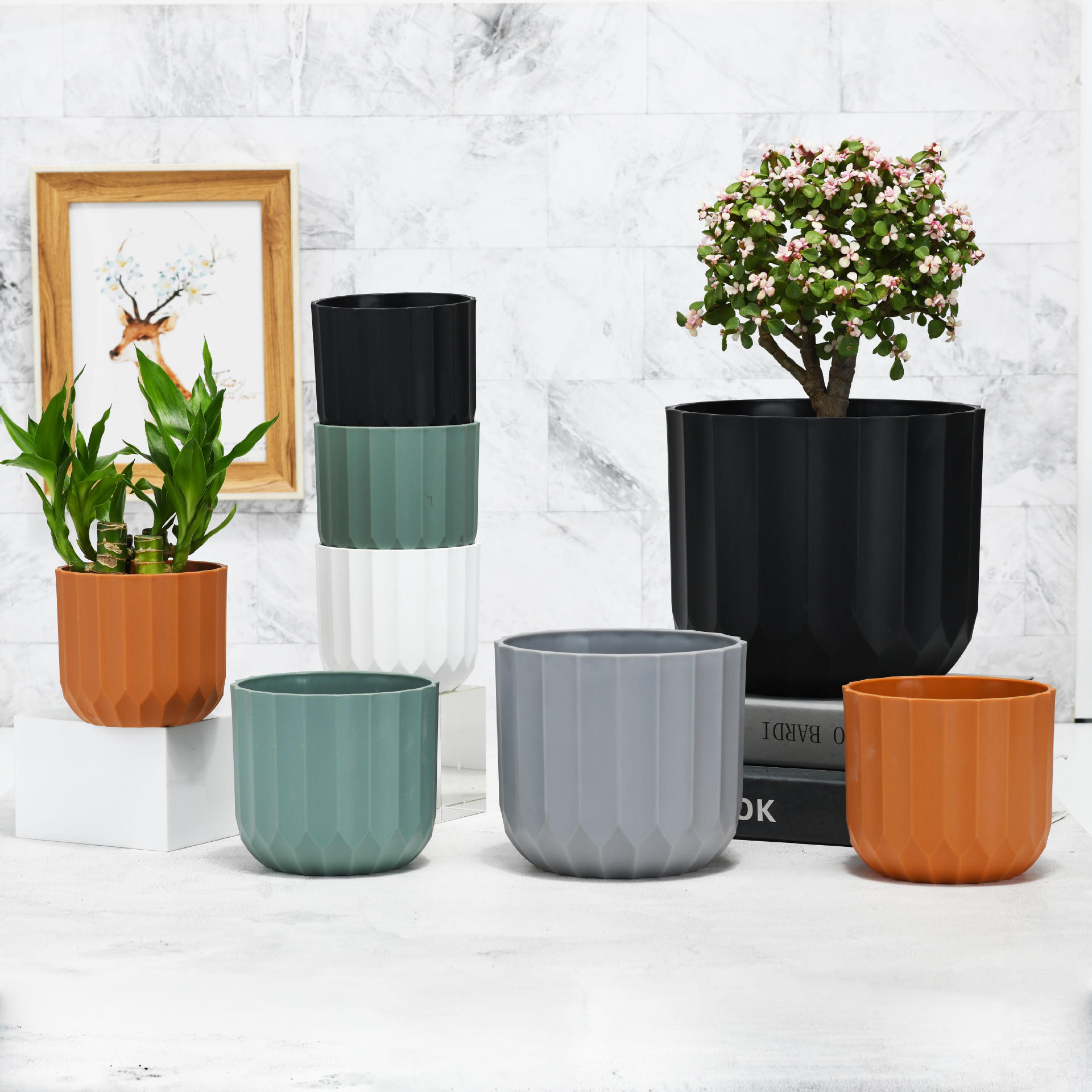 花盆北欧简约塑料树脂盆栽多肉月季加仑厂家直销仿陶瓷直身条纹盆