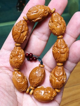 1.9大粒八大财神 橄榄核手串招财进宝核雕文玩橄榄核胡雕男士手链