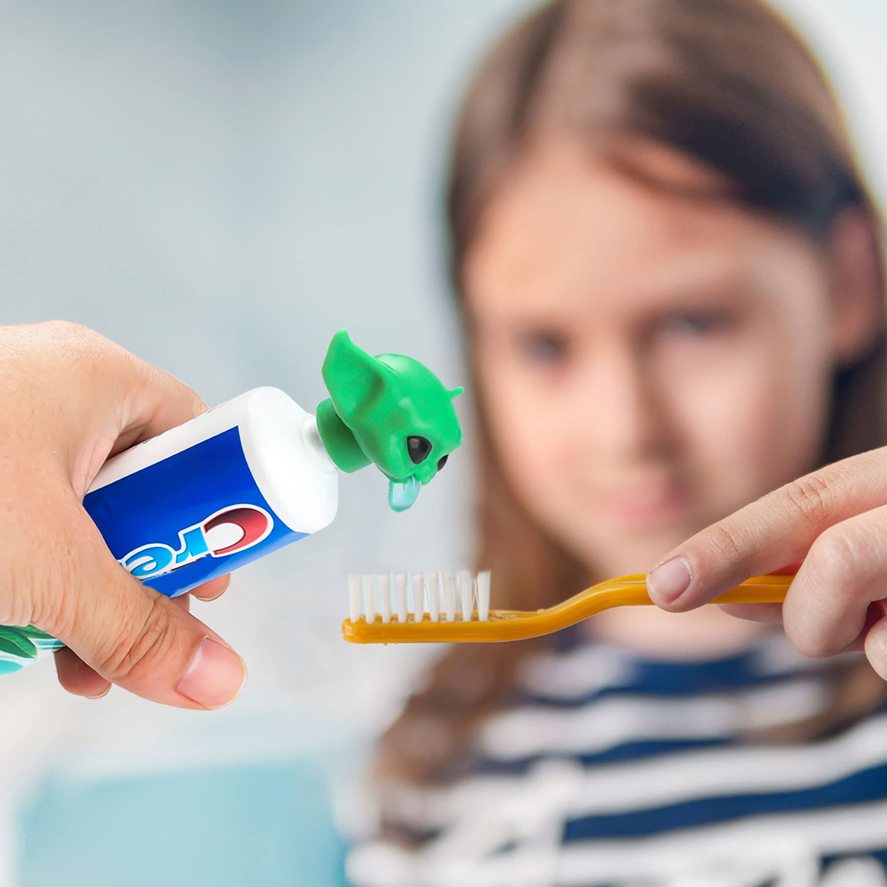 跨境玩具尤达宝宝挤牙膏器牙膏头 baby yoda toothpaste topper