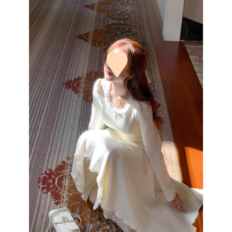 栀子白茶法式长袖针织连衣裙女秋冬简约内搭白色长裙仙新款2025