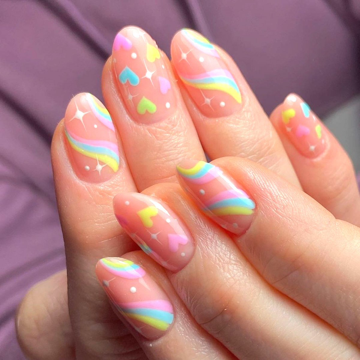 跨境穿戴甲彩虹色条纹彩色爱心星星24pcs可拆卸假指甲甲片外贸批