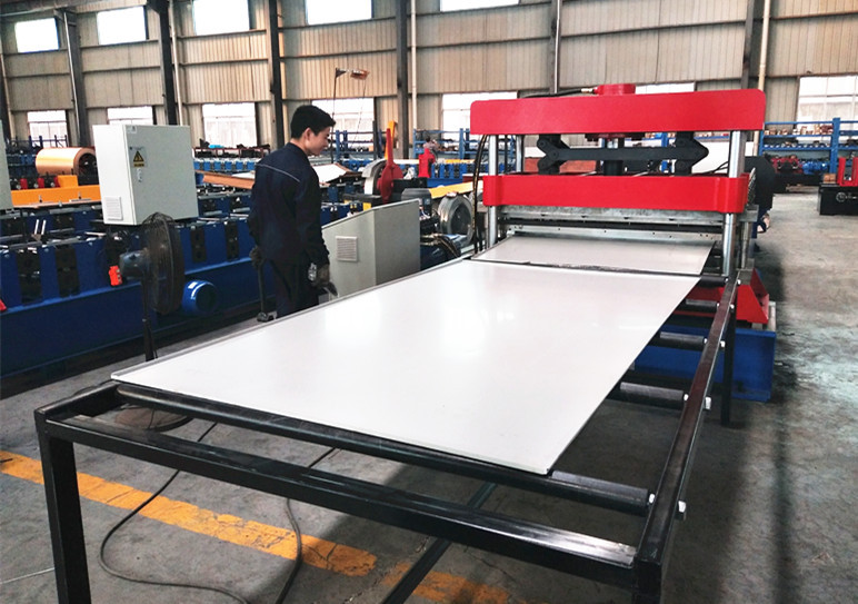 丹阳冠亿净化板机房板成型设备盒子板净化板设备手工板设备