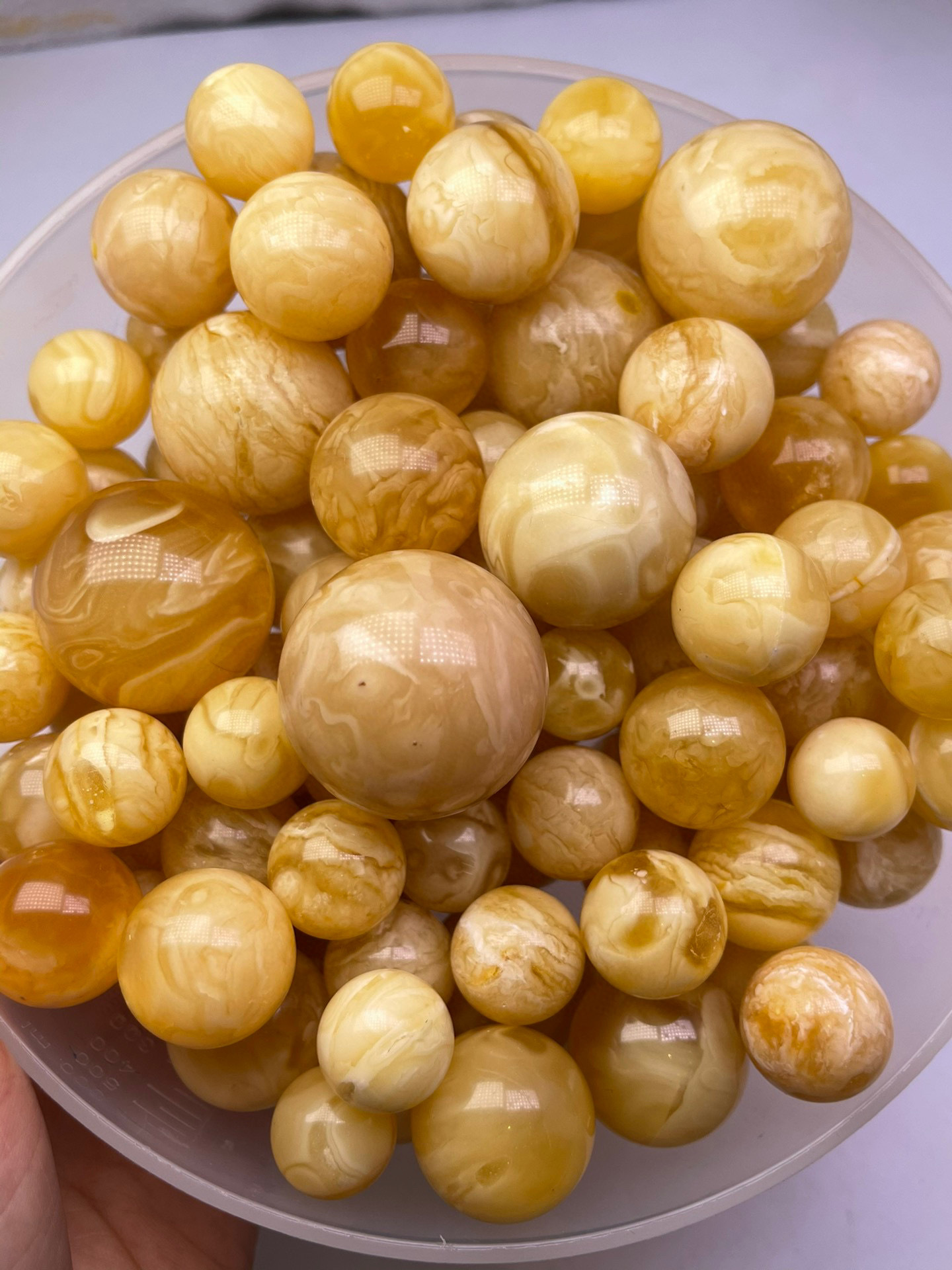 工厂直销精美琥珀蜜蜡天然白花蜜散珠品质好纹路妖孽可做配饰diy