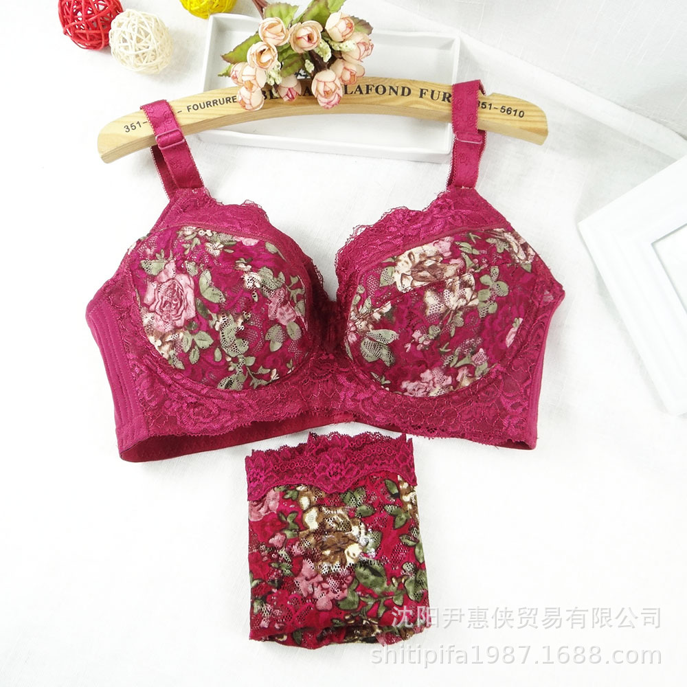 外贸大码蕾丝文胸套装大罩杯胖mm内衣200斤 侧收调整型文胸c d e