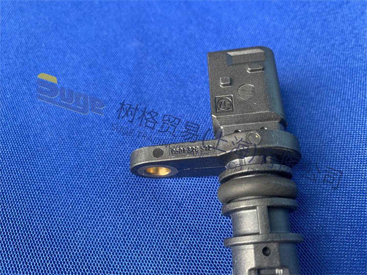 zf采埃孚重汽汕德卡东风旗舰traxon amt自动变速箱配件转速传感器