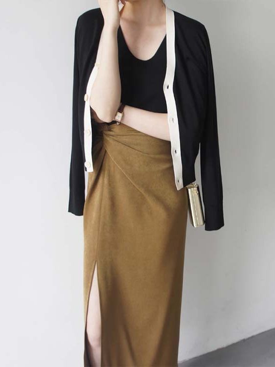2023 Mustard Matte Texture Cross Design High Waist Side Slit over-the-Knee Skirt Fashionable Women's Bottoms