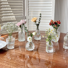 跨境复古轻奢浮雕透明法式玻璃小花瓶ins风家居摆件客厅插花花瓶