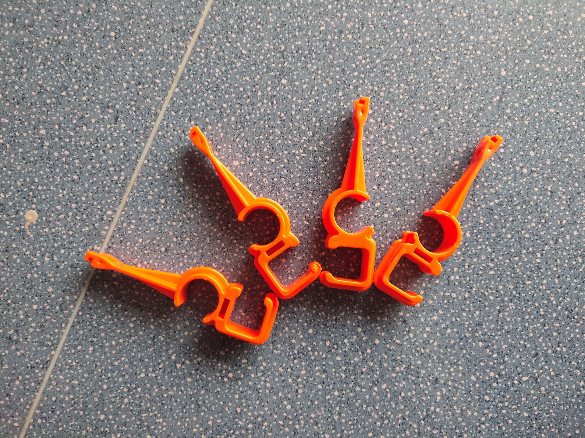 水线抱卡 抱卡 水线s钩 吊钩 水管挂钩