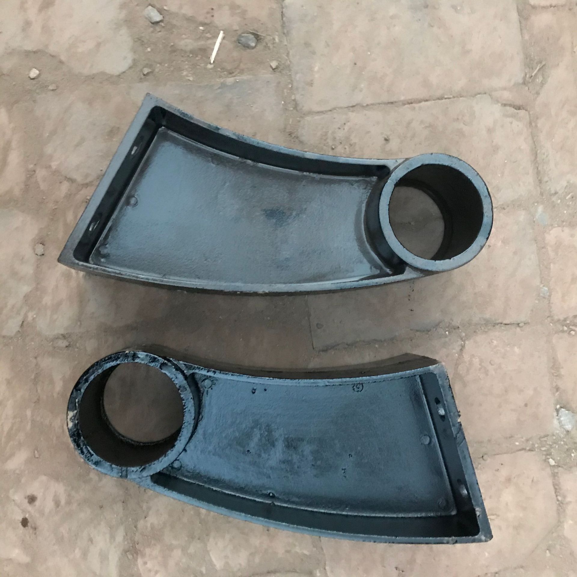 桥梁铸铁护栏支架 防撞墙牛角护栏 公路隔离扶手 铸钢护栏支架