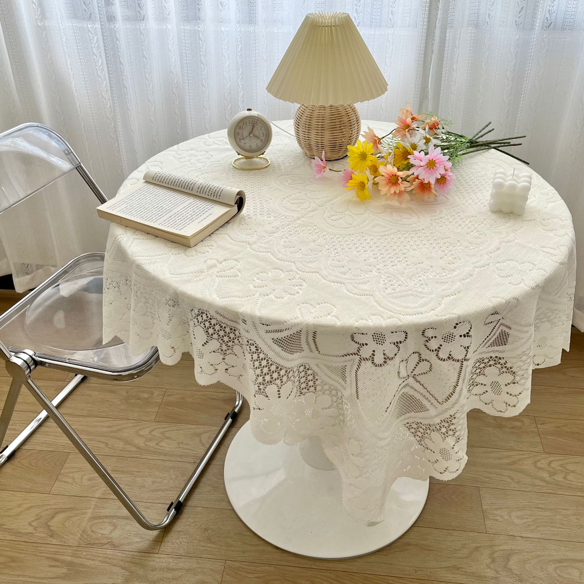 Lace Tablecloth Ins Vintage Crocheted round Table Square Tablecloth Coffee Table Bedside Table Sofa Refrigerator Dustproof Cover Towel