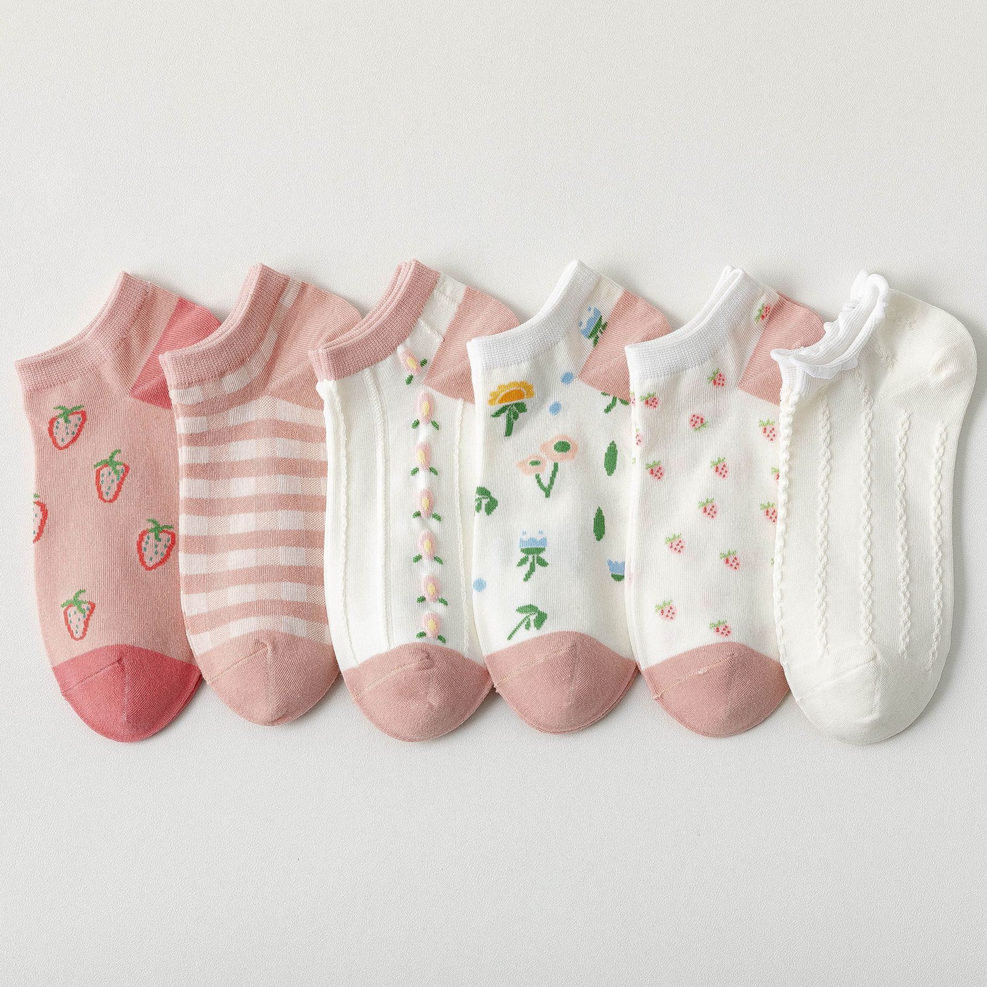 袜子女春季新款潮jk格子草莓图案可爱潮范韩版日系低帮学院风船袜