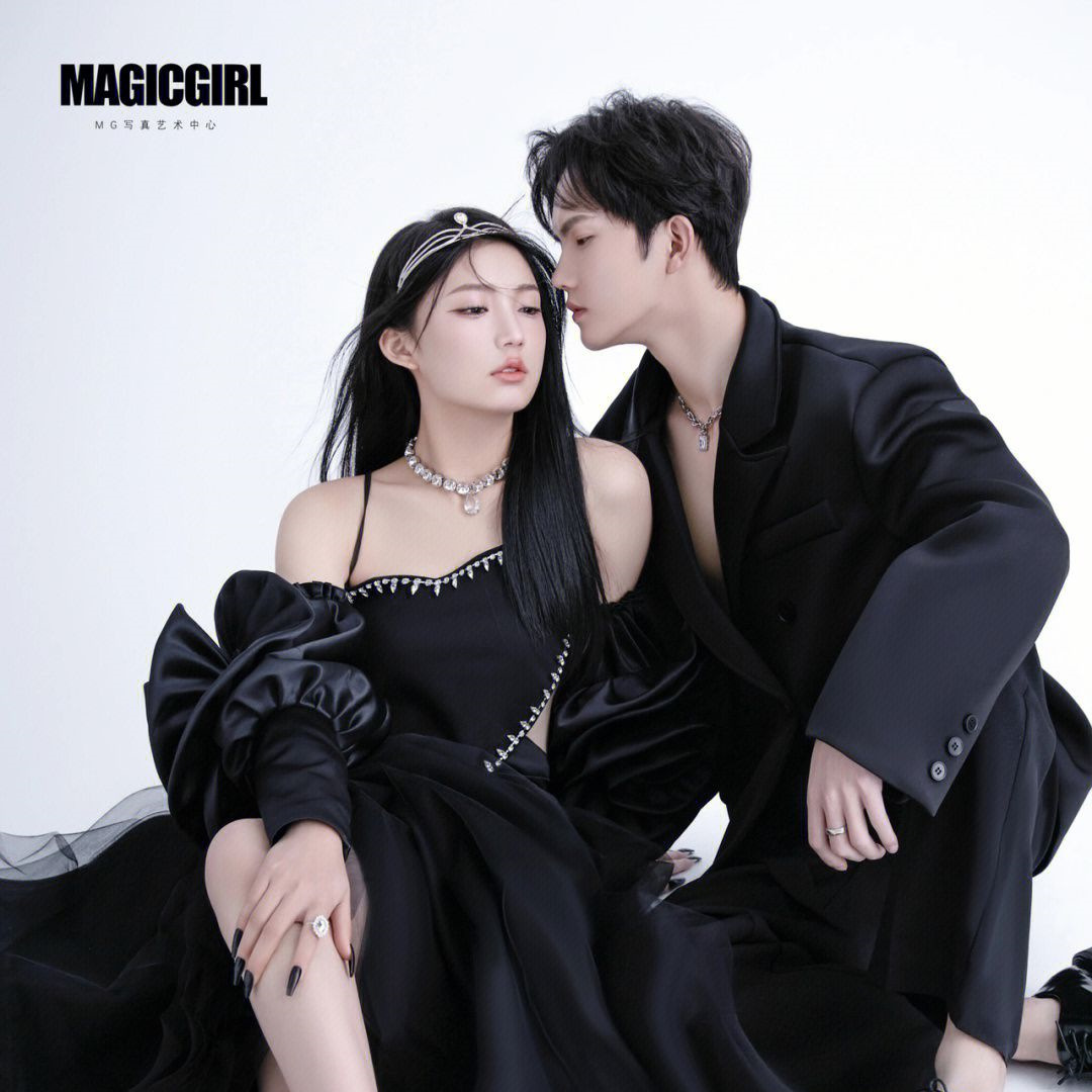 影楼展会新款时尚潮牌黑色情侣主题写真服婚纱摄影服装拍照西装