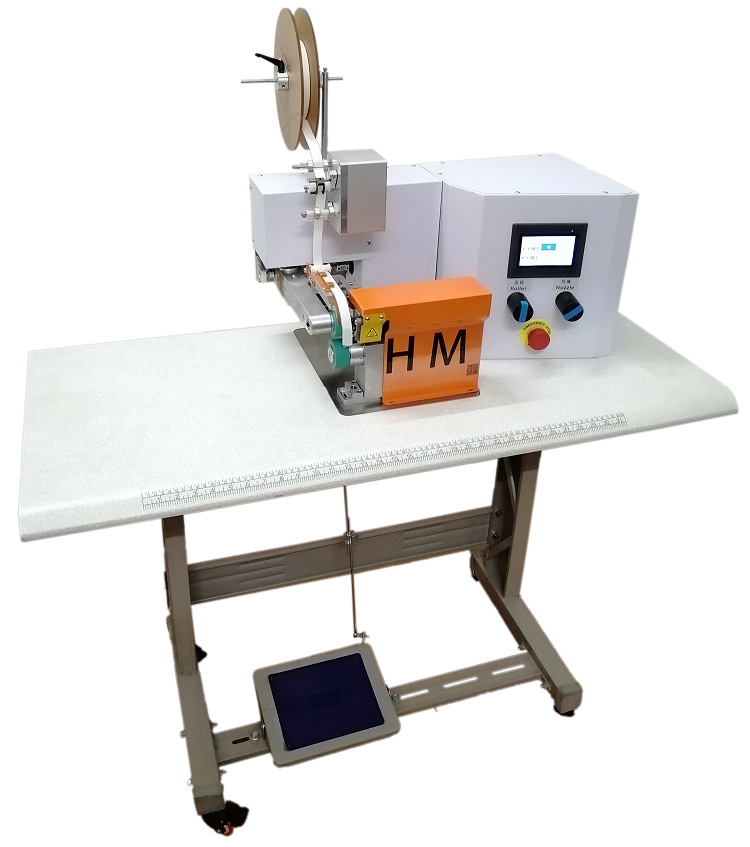 冲锋衣户外运动服热熔胶泳衣衬衫无痕内衣上胶机粘合机压胶固胶机