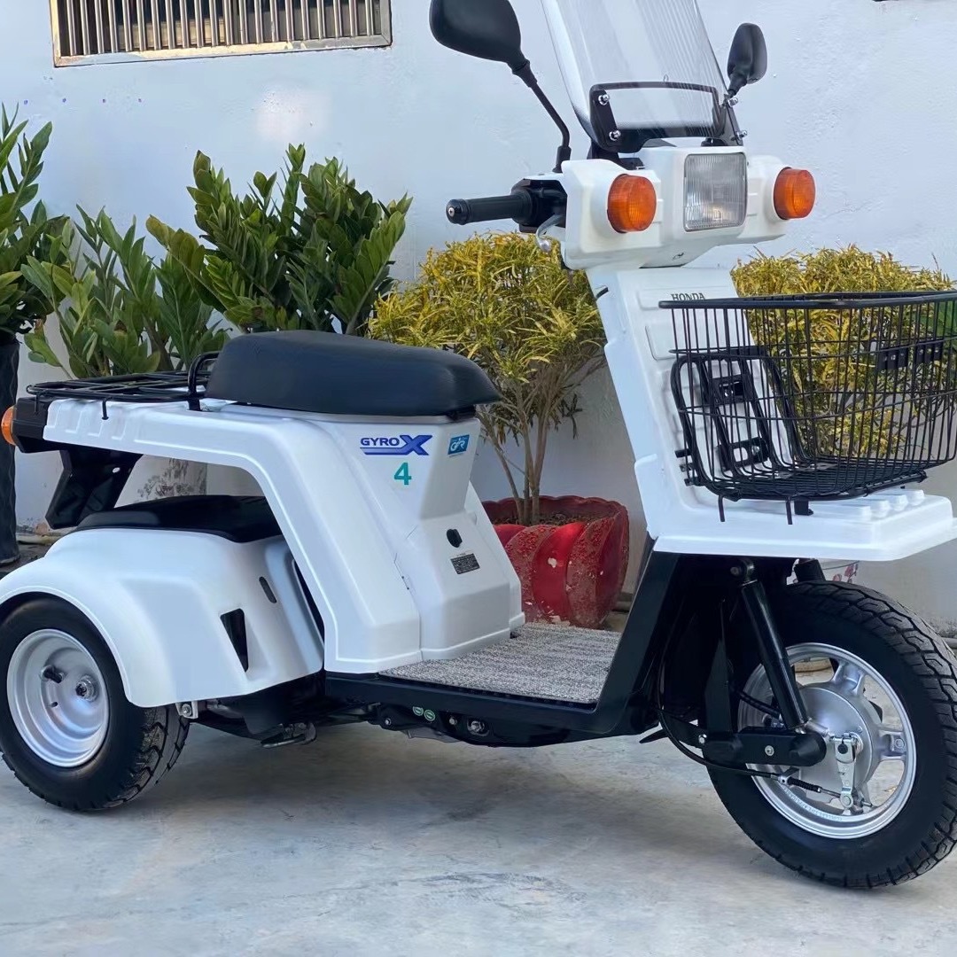 进口本不倒翁田50cc排量正三轮代步踏板四冲程电喷水冷脉冲摩托车