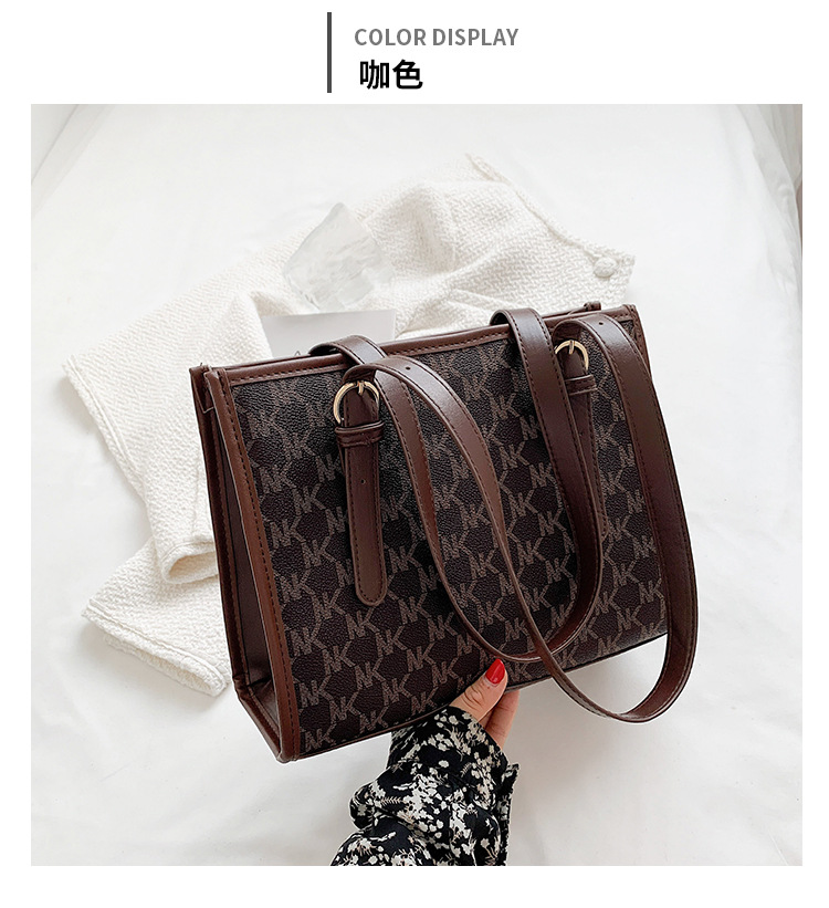 Retro Printed Tote 2022 Autumn New Trend Commuter Women's Bag Fashion Large Capacity Casual Underarm Handbag