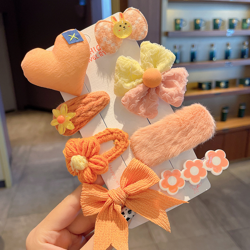 Hairpin for Girls Autumn and Winter Warm Color Furry Embroidery Flower Hairpin Love Heart Flowers Duckbill Clip Children's Side Clip Accessories