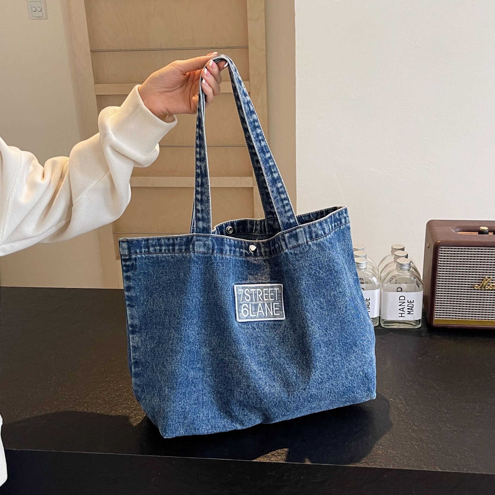 休闲大容量牛仔布包包女2024新款百搭大学生上课包通勤单间托特包