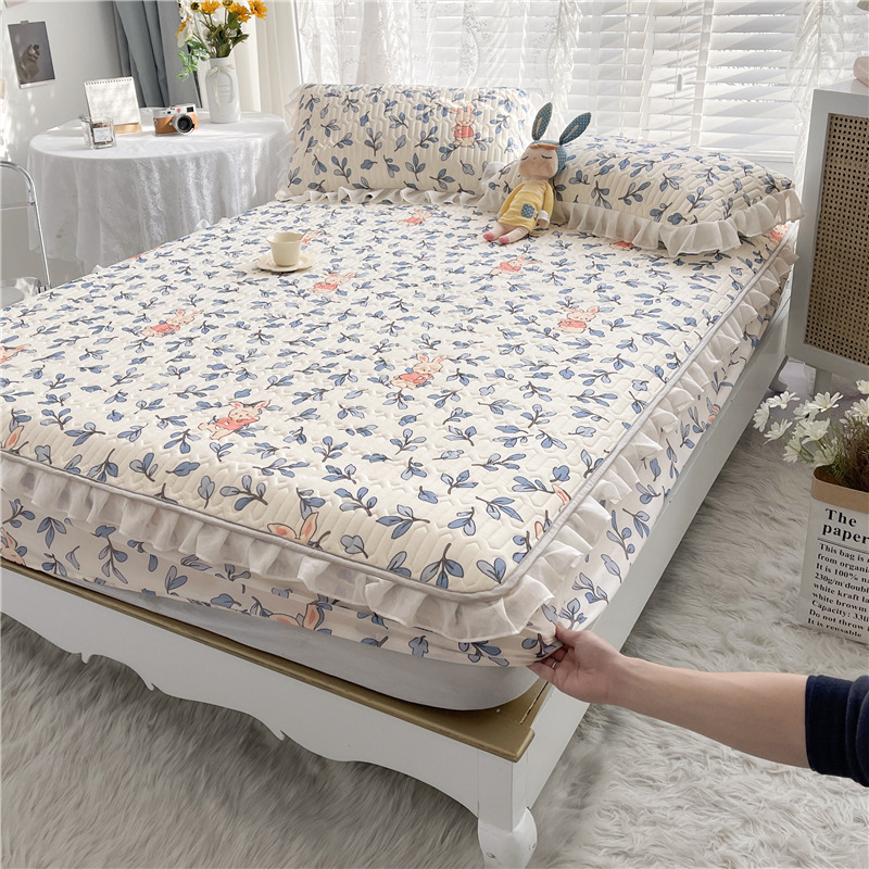 Summer Latex Three-Piece Set of Summer Sleeping Mat Lace Ice Silk Summer Mat Fitted Sheet Bed Skirt Non-Slip Fixed Mattress Cover