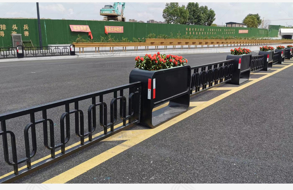 市政道路中央隔离护栏花箱镀锌钢绿化带丝印logo标语稳固好耐冲击