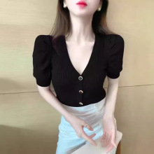 女士冰丝针织开衫夏外穿2024夏款泡泡袖白色V领短款修身短袖上衣