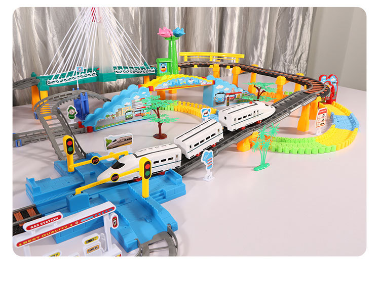 百变轨道小火车儿童男女孩电动轨道汽车拼装diy生日礼物玩具套装