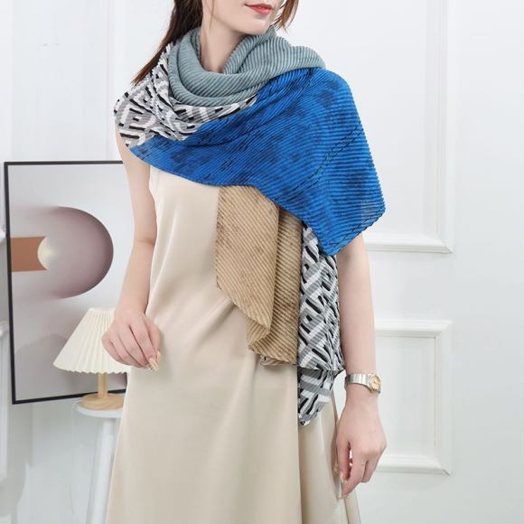 Autumn and Winter Spot Monochrome Blue Spring Printing decorative Tassel Square Scarf Women‘s Pressure Zou Scarf Shawl