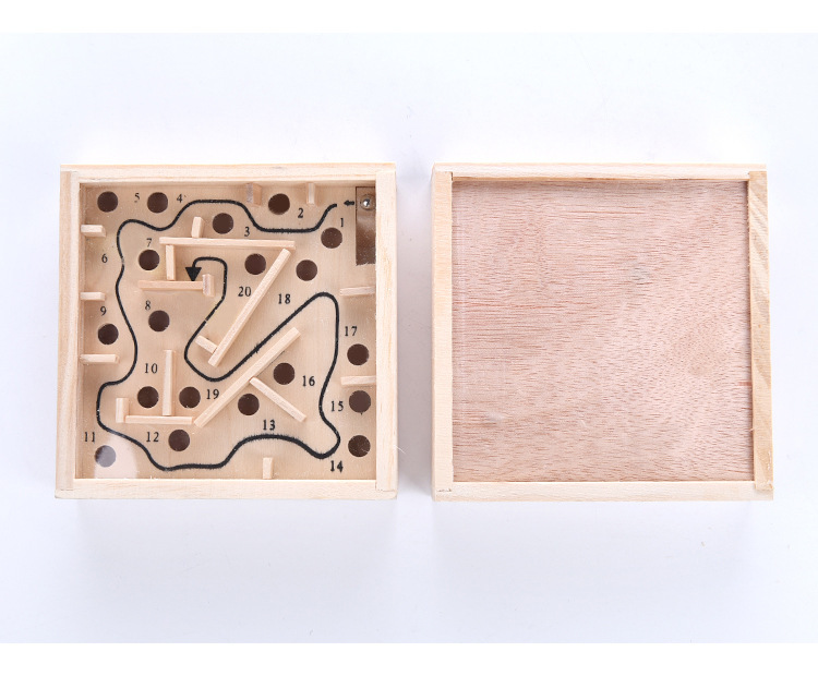 木质走珠迷宫 儿童益智礼物创意迷宫平衡滚珠掌上成人解压小游戏