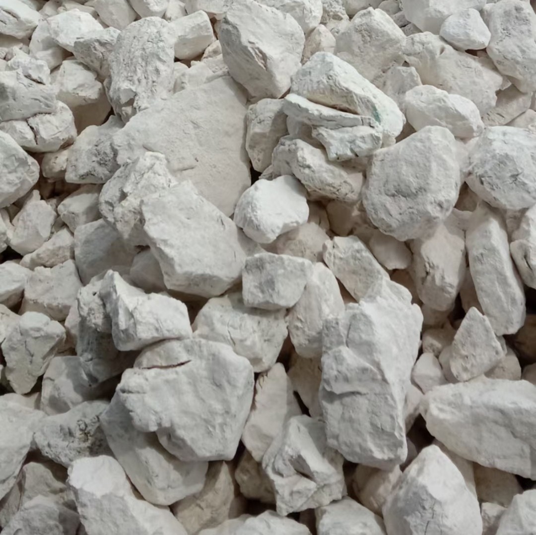 生石灰块 白灰块京津冀可以送货上门 市政工程用石灰粉手续齐全