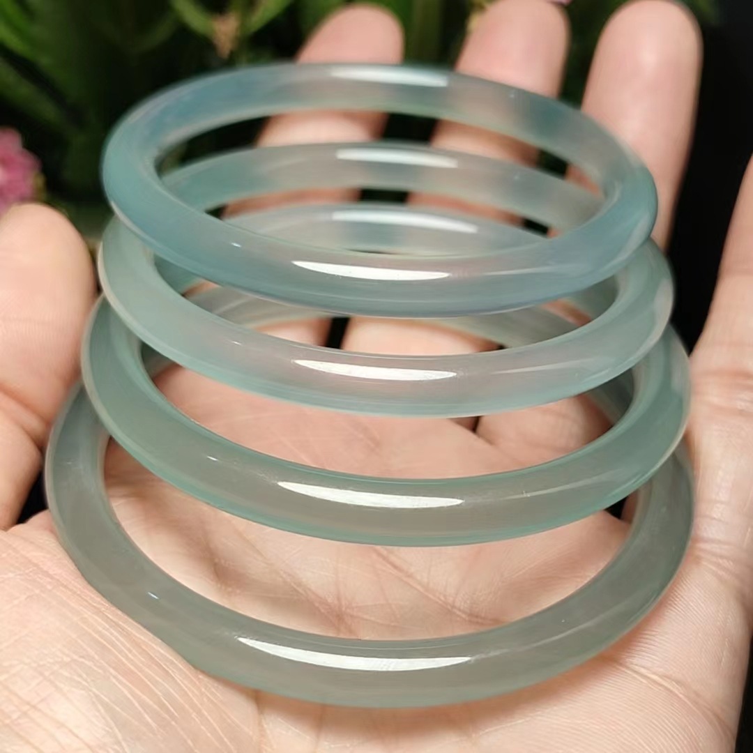 时尚美人手镯新款油青手镯 冰透6mm细圆条油青色玉髓手镯批发