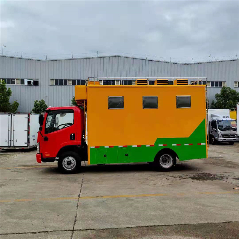 镇店之宝移动厨房车 工厂门口流动做饭车厂家定制 可上蓝牌上高速