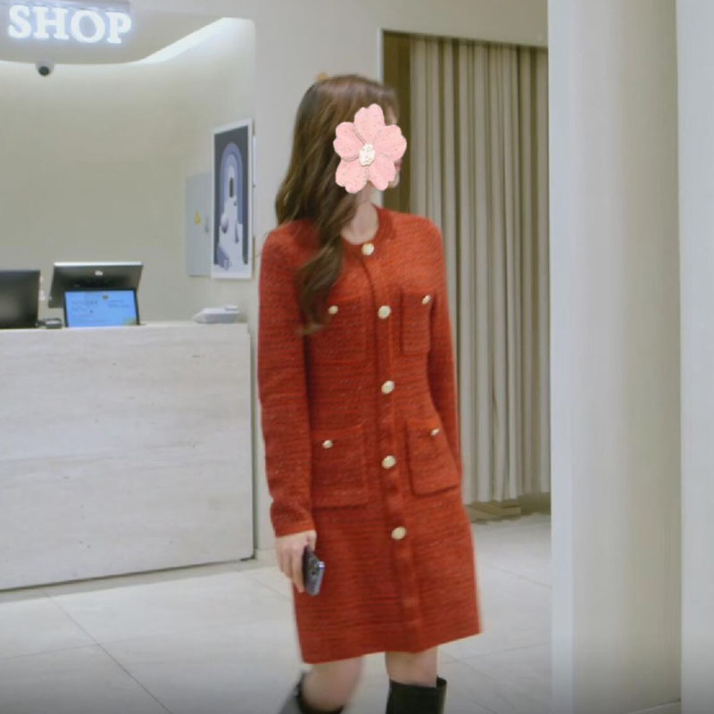 以爱为营白鹿郑书意同款衣服红色毛呢连衣裙女秋季显瘦小香风裙子